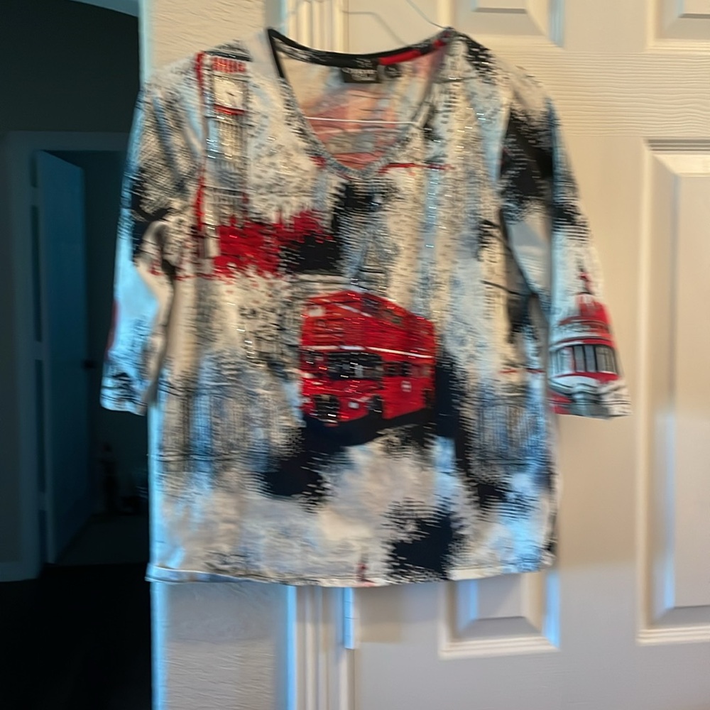 Onque Casuals London Scene top Beaded L